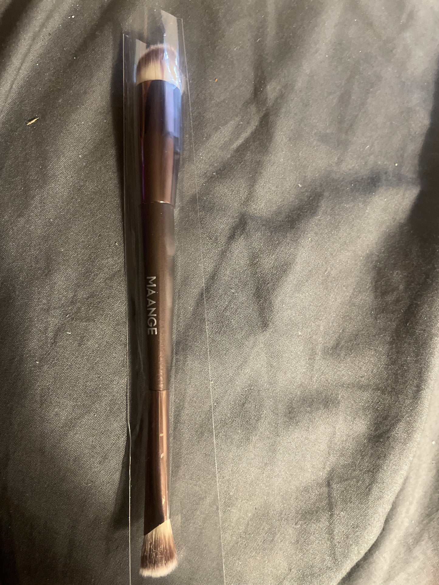 Smedium make up brush
