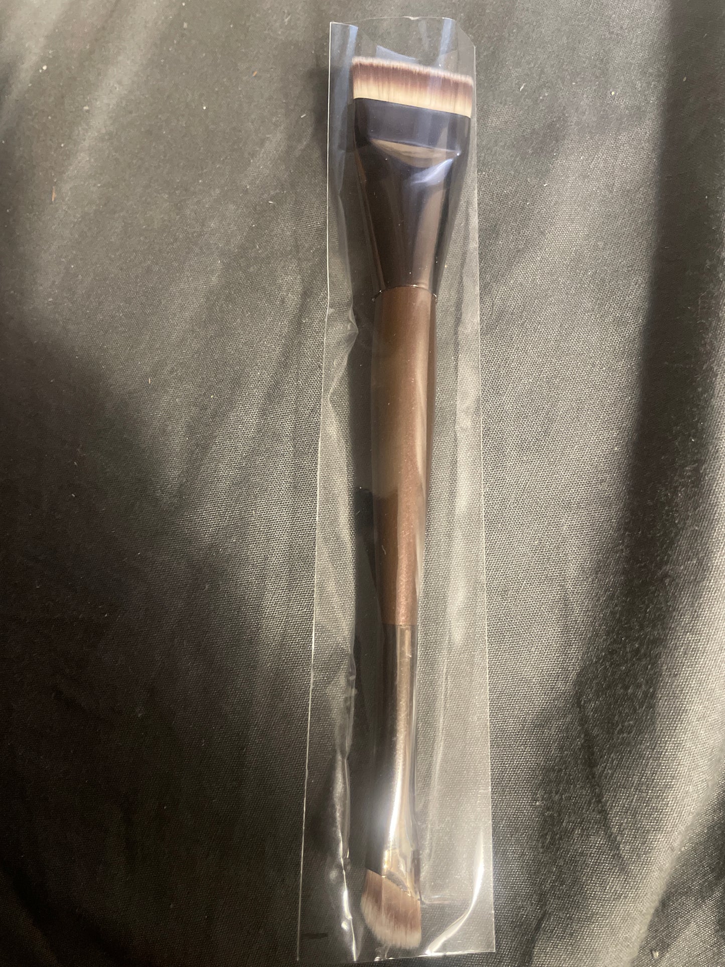 Makeup brush
