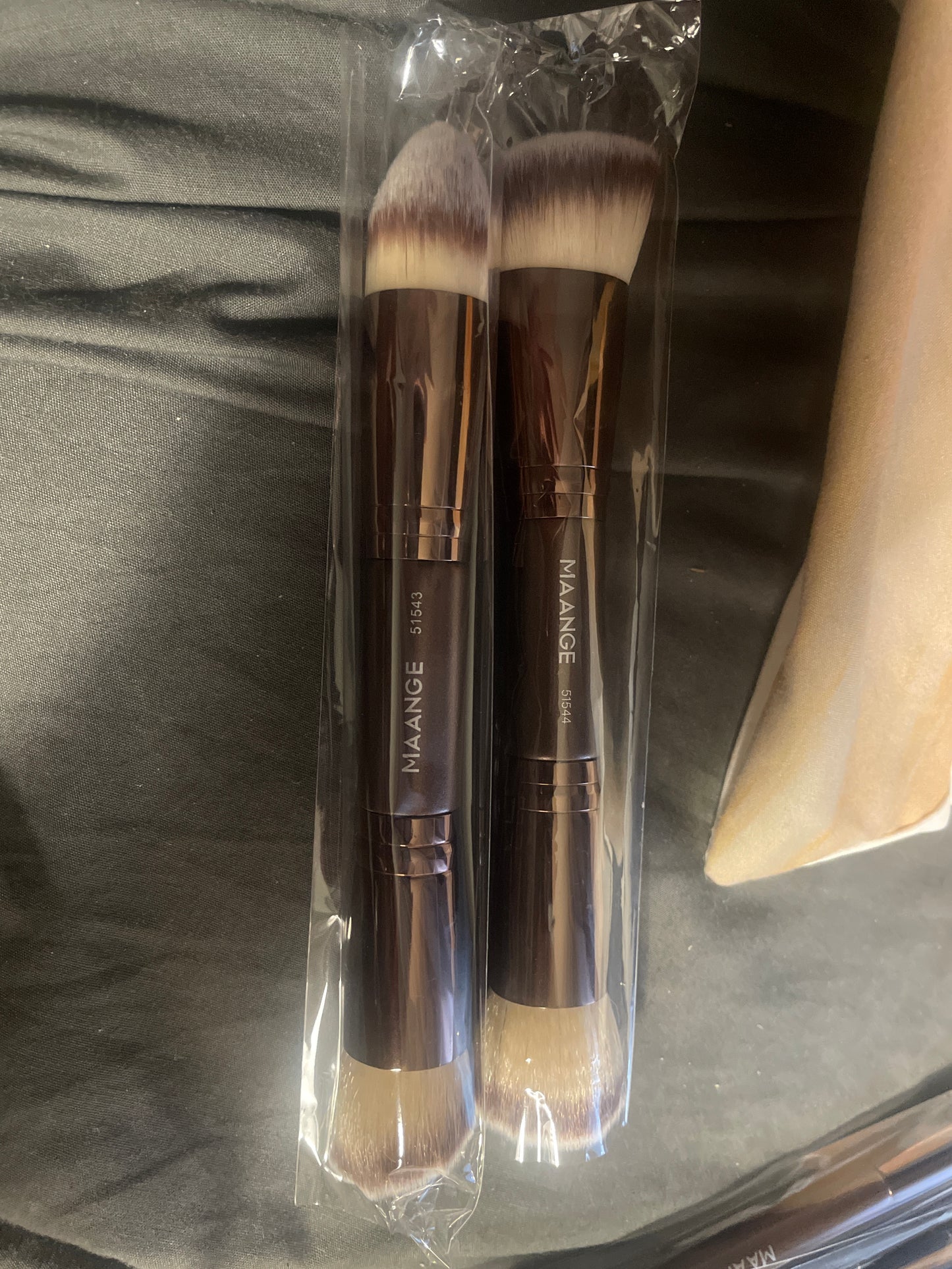 Blush brush