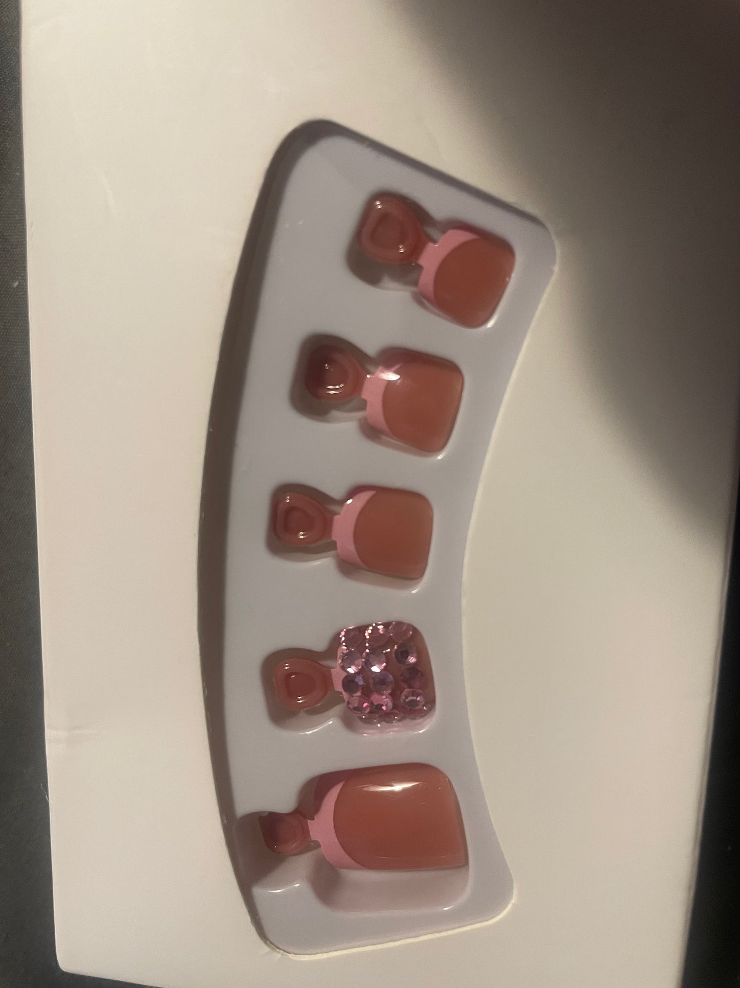 Pink press ons
