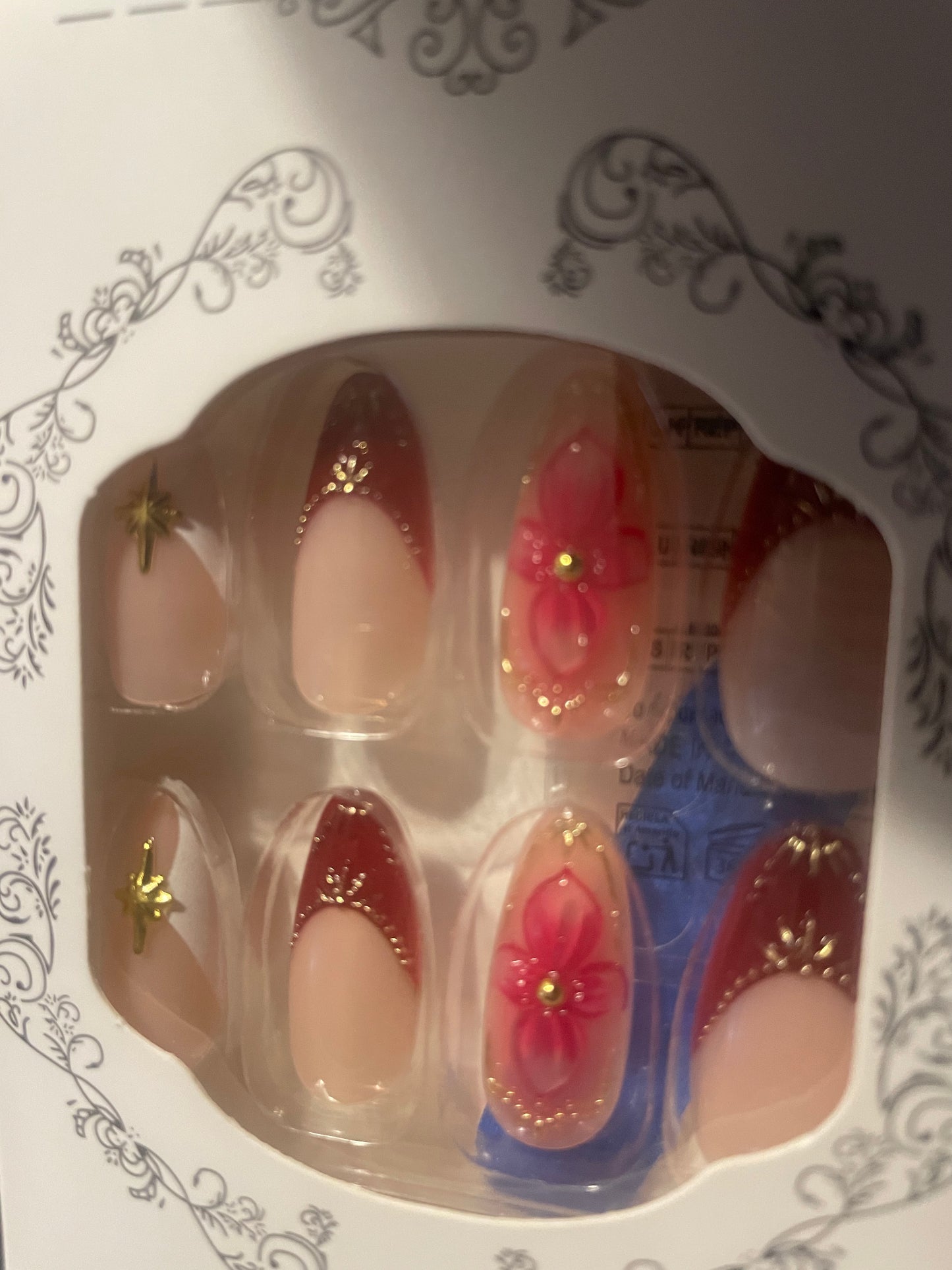 Red flower nails