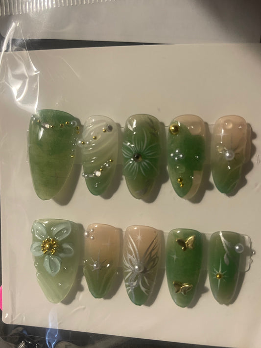 Press on nails